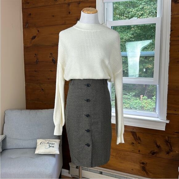 H&M Plaid Houndstooth Knit Button Front Pencil Skirt Size 10 - Picture 1 of 9
